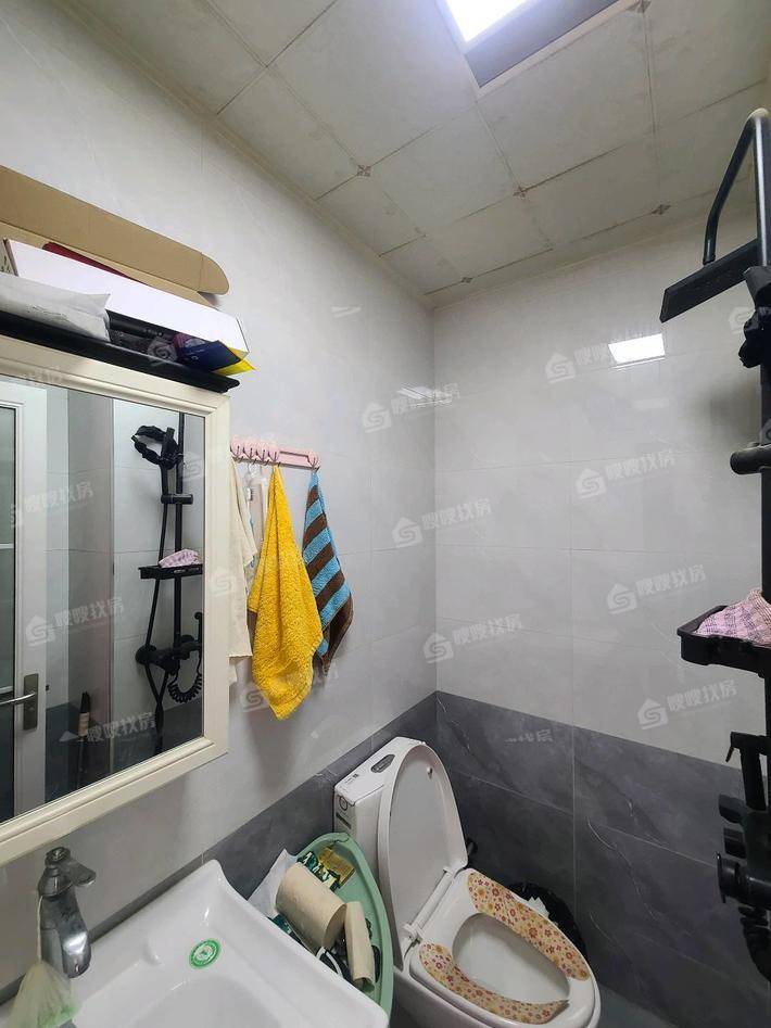 龙岸清华3室2厅1卫122㎡