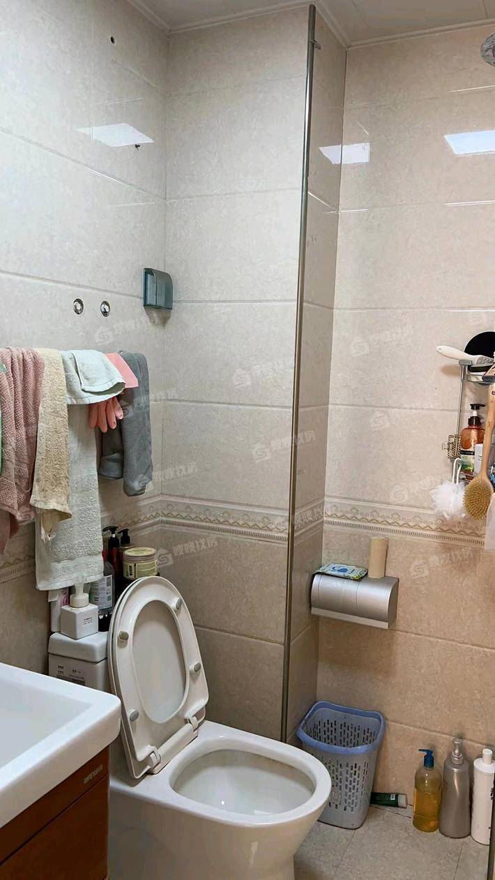 一世界商品G1-113室2厅2卫124㎡