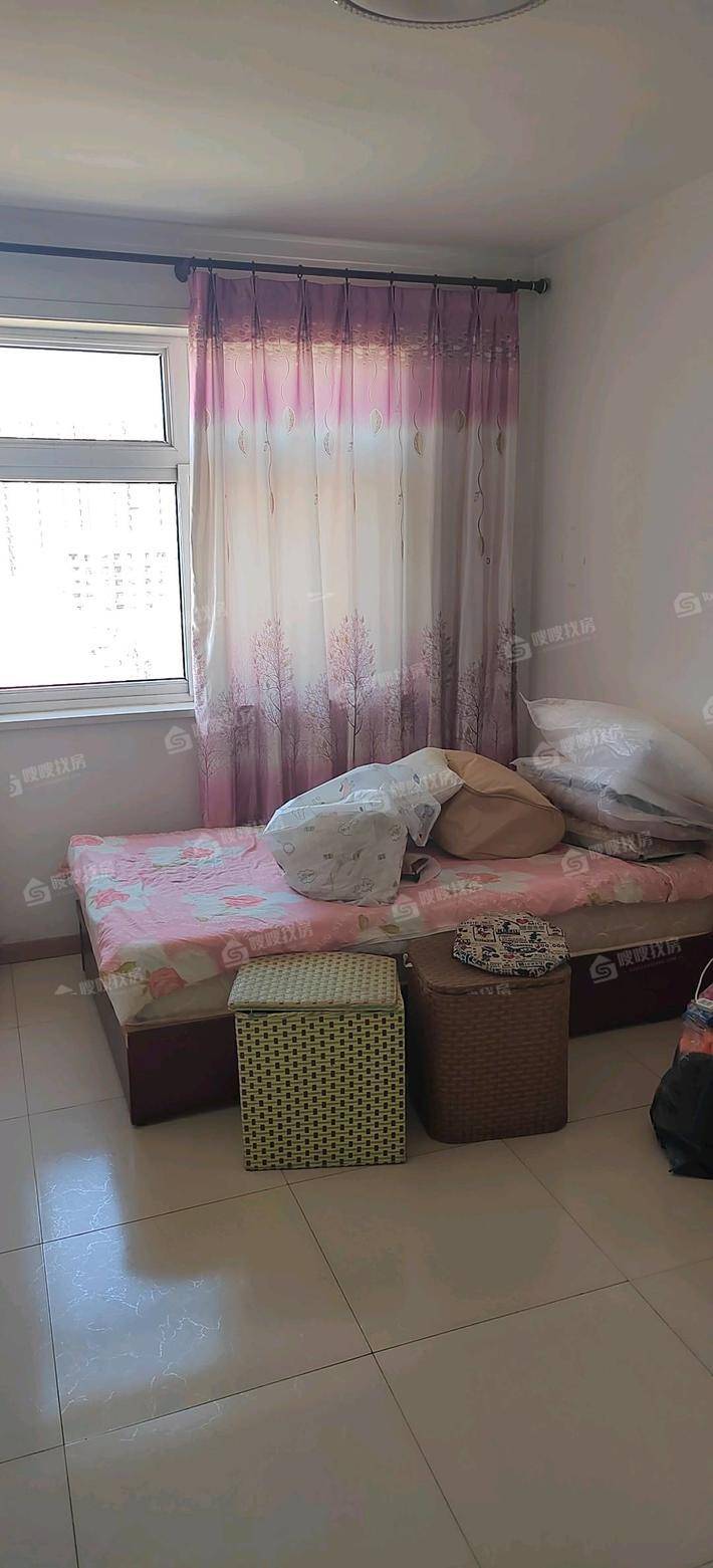 欣园小区4室2厅2卫145㎡