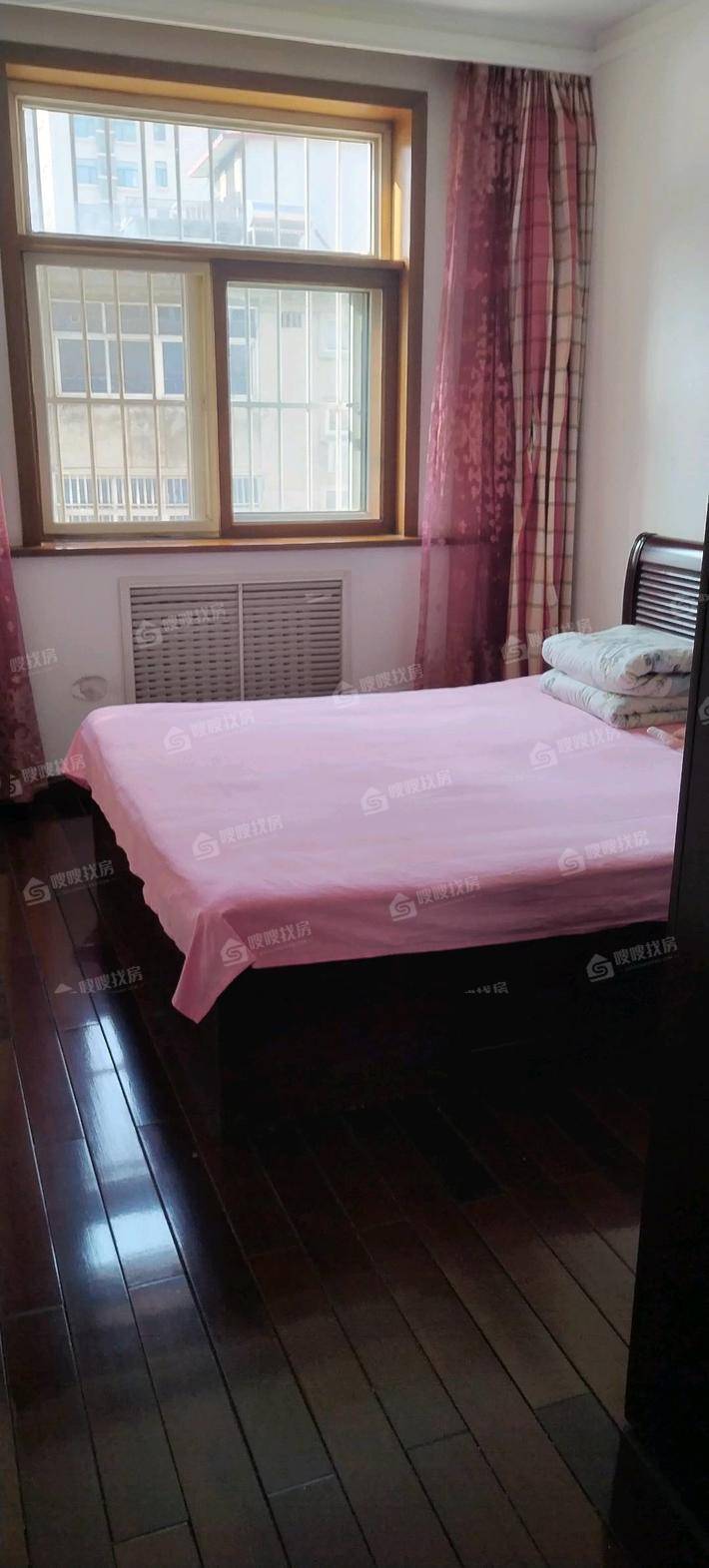 二针宿舍3室2厅2卫132㎡