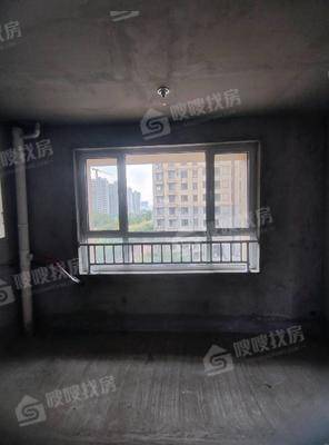 万泰丽景东区3室2厅2卫136㎡