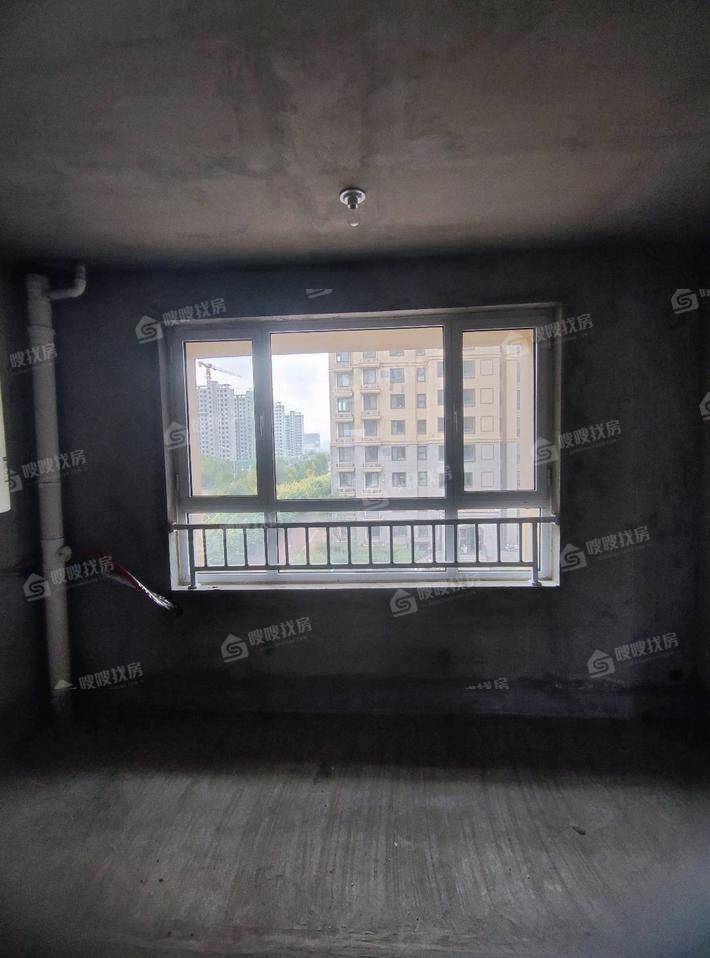 万泰丽景东区3室2厅2卫136㎡