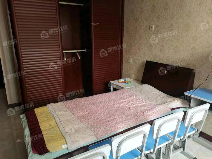 鼓楼上城西院3室2厅2卫140㎡