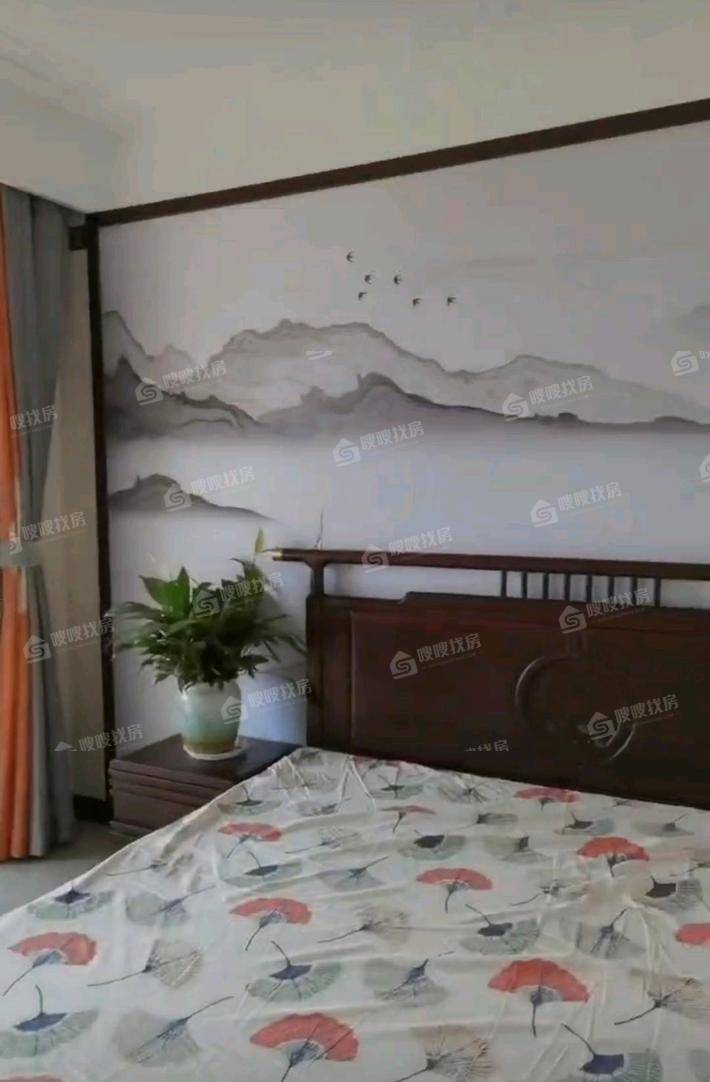 御湖公馆4室2厅2卫227㎡