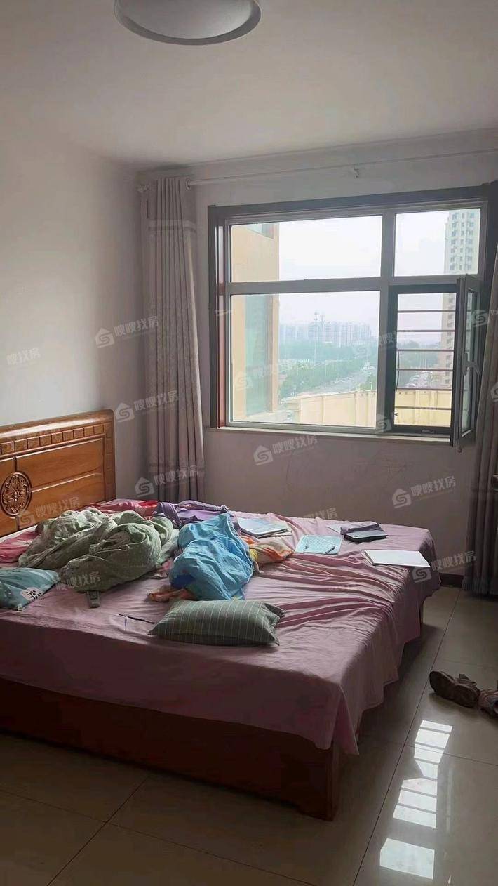 凤凰城（A区）3室2厅1卫127㎡