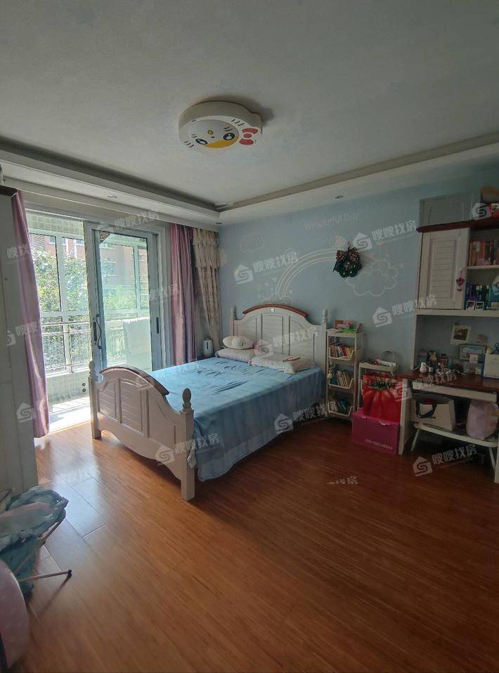 孔雀城B区5室2厅2卫222㎡