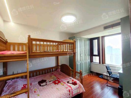 皇家壹里（A区）3室2厅2卫139㎡