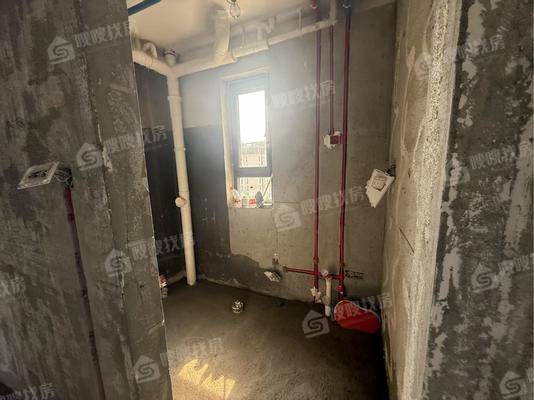 新城玺樾春秋3室2厅2卫124㎡
