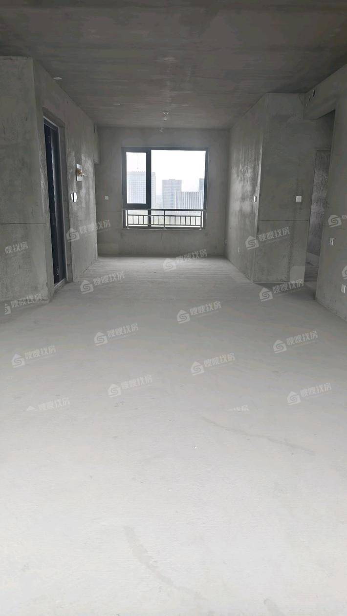 天成观澜一期4室2厅2卫172㎡
