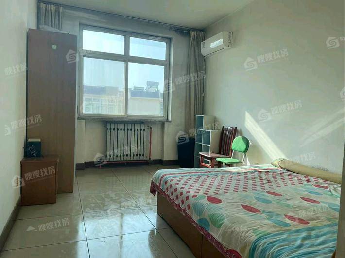 中心家园3室2厅2卫133㎡