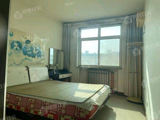 中心家园3室2厅2卫133㎡