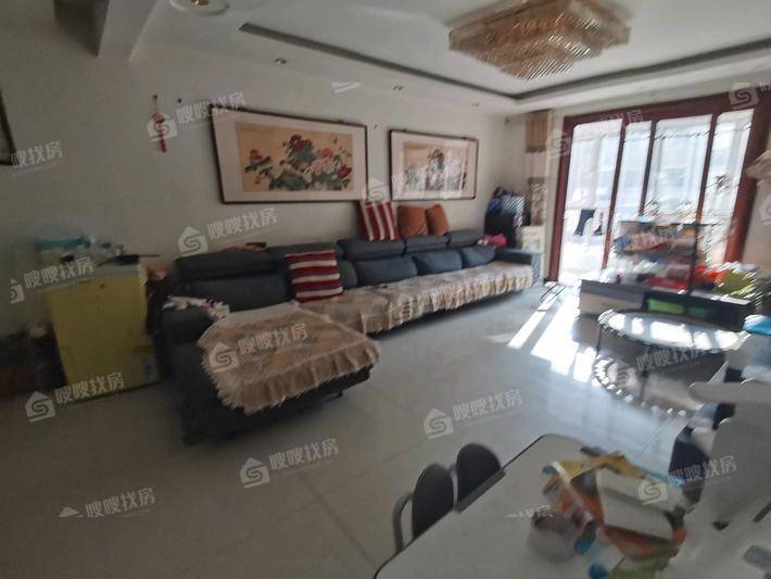 孔雀城B区3室2厅2卫141㎡