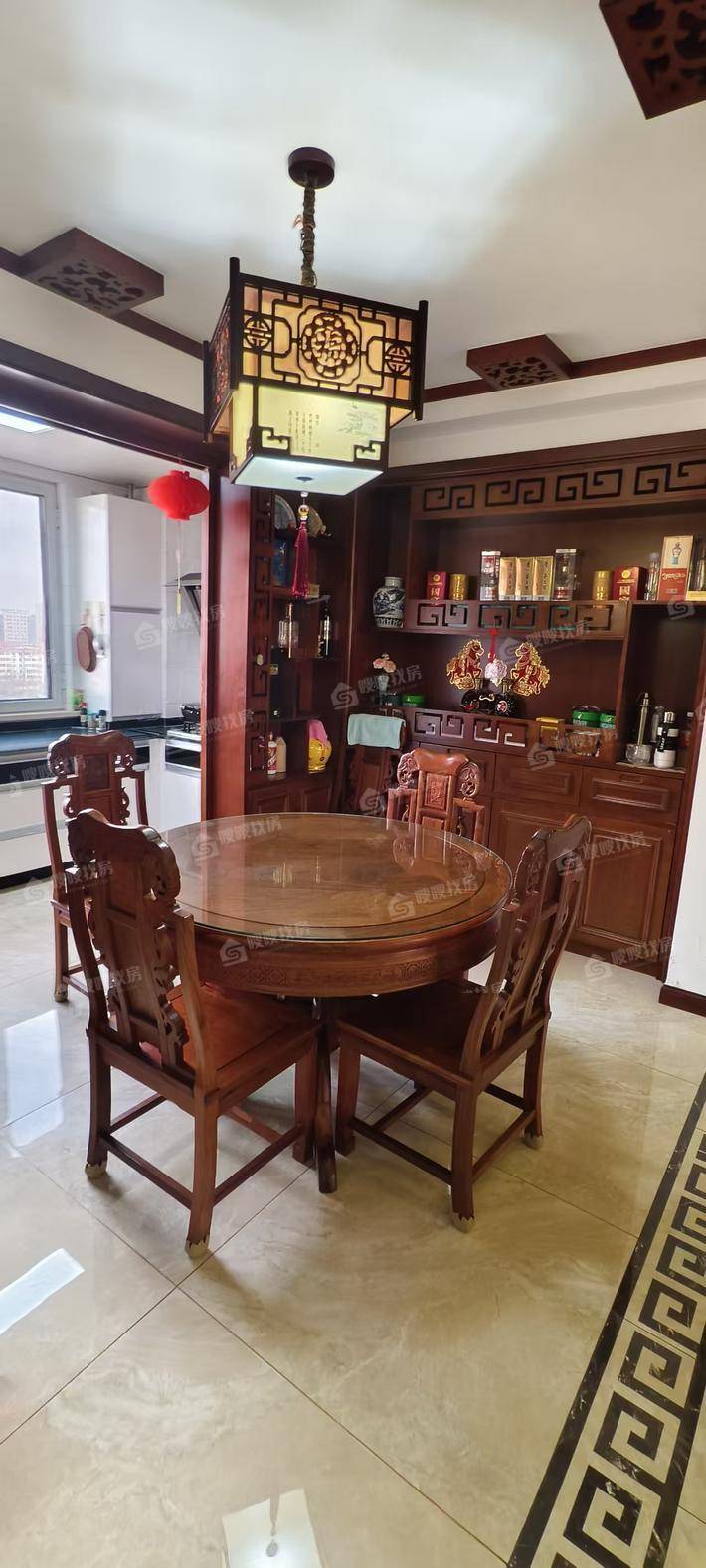 天成郡府西区3室2厅2卫136㎡