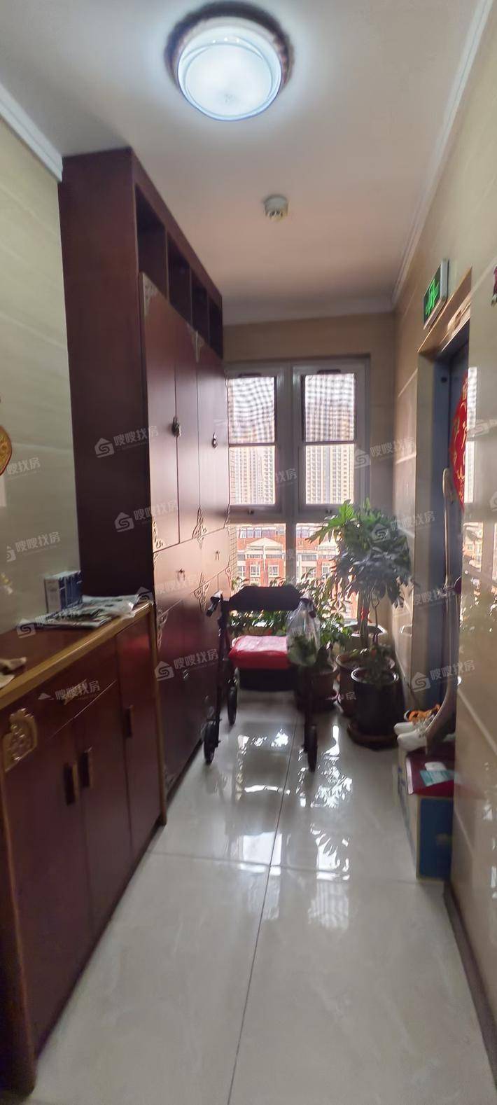 天成郡府西区3室2厅2卫136㎡