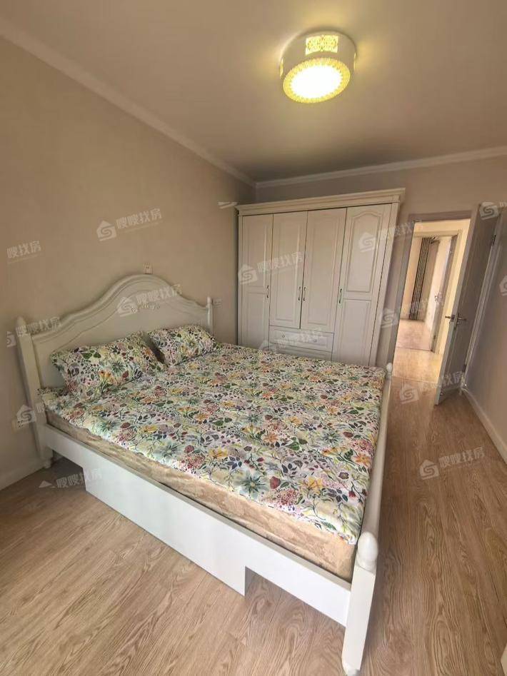 万泰丽景西区2室2厅1卫95㎡