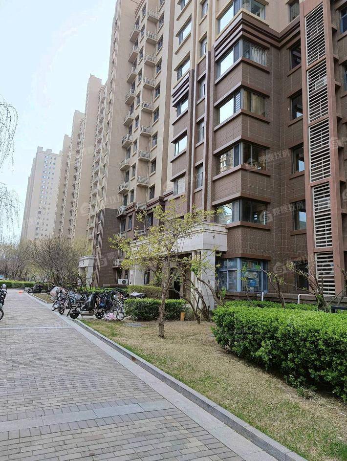 皇家壹里（B区）3室2厅2卫138㎡