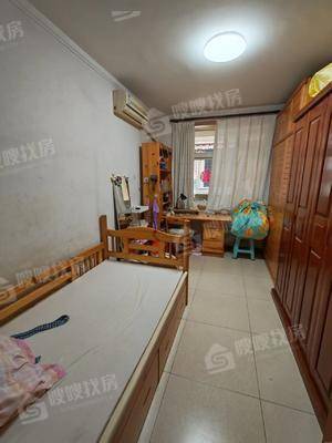 万泰家园3室2厅2卫138㎡