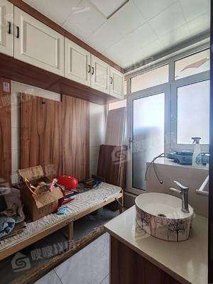 吉祥天著3室2厅1卫124㎡
