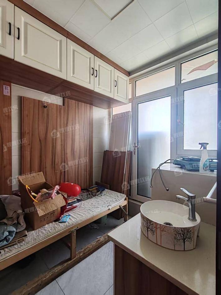 吉祥天著3室2厅1卫124㎡