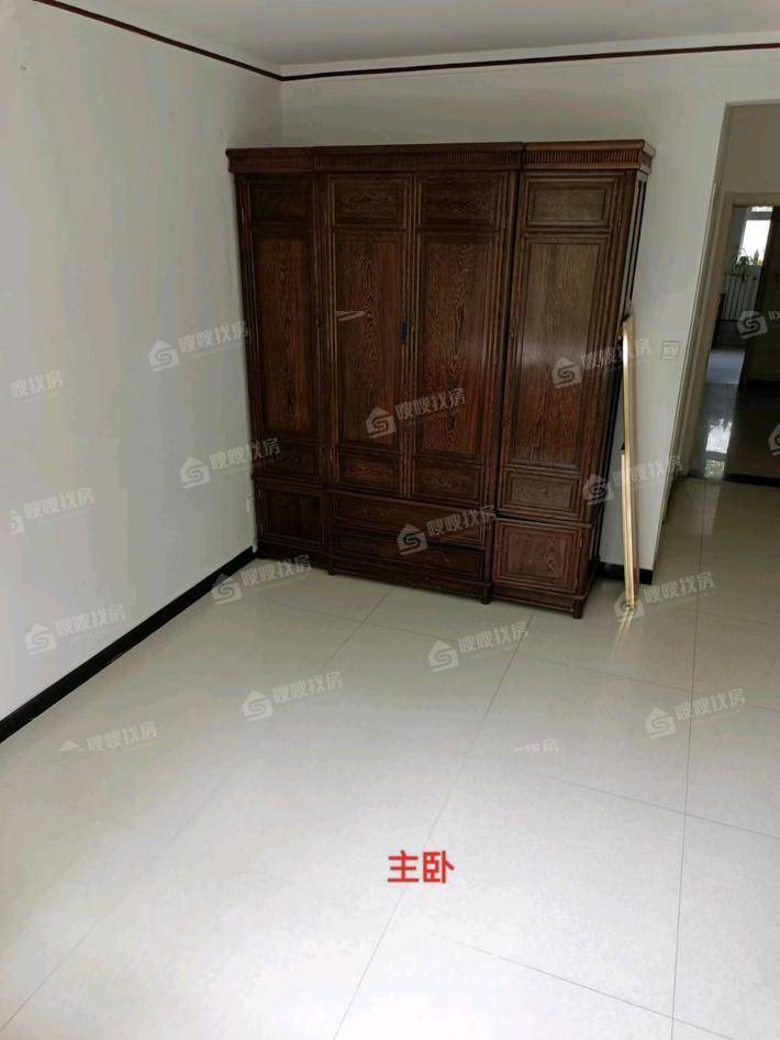 通翔园3室2厅2卫137㎡