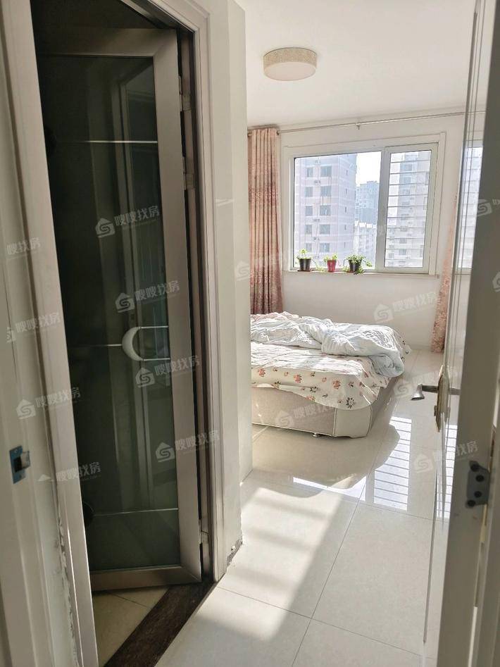 万泰丽景西区3室2厅2卫131㎡