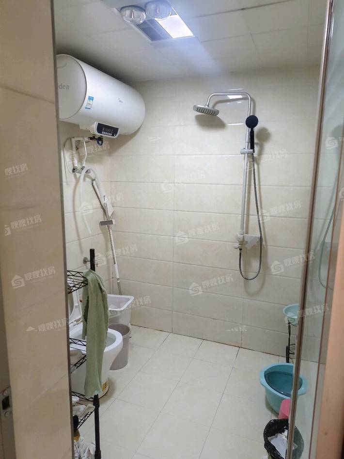 万泰丽景西区3室2厅2卫131㎡