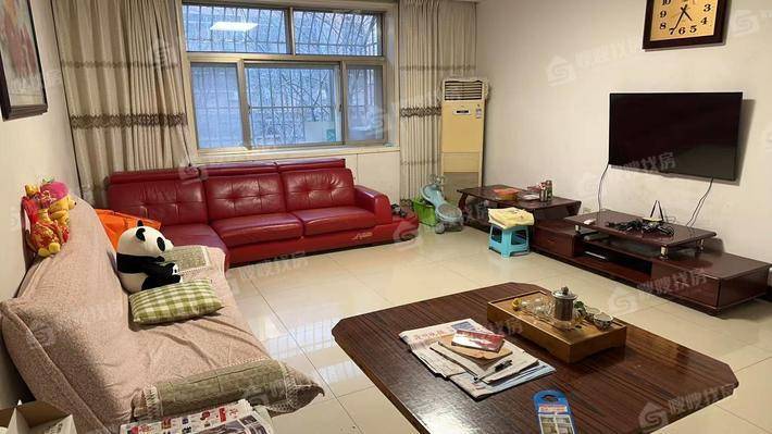 建设小区3室2厅2卫135㎡