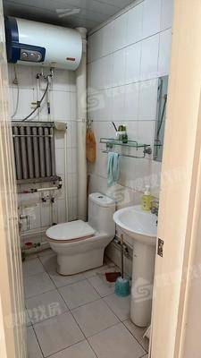 建设小区3室2厅2卫135㎡