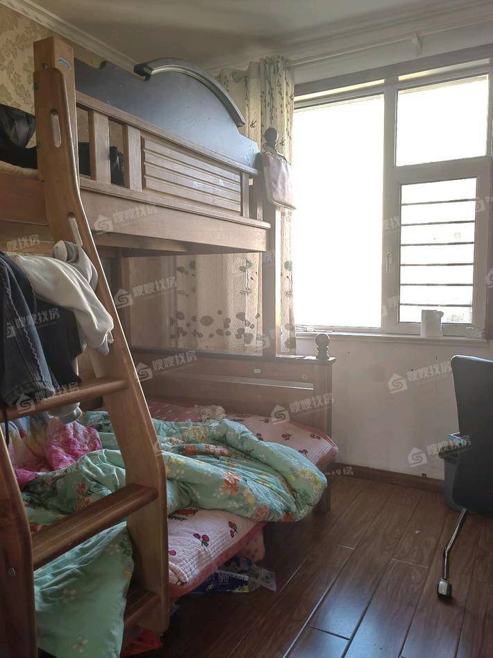 皇家壹里（A区）3室2厅2卫139㎡