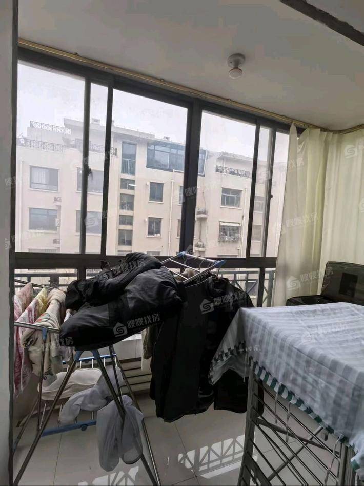 颐和家园3室2厅1卫105㎡