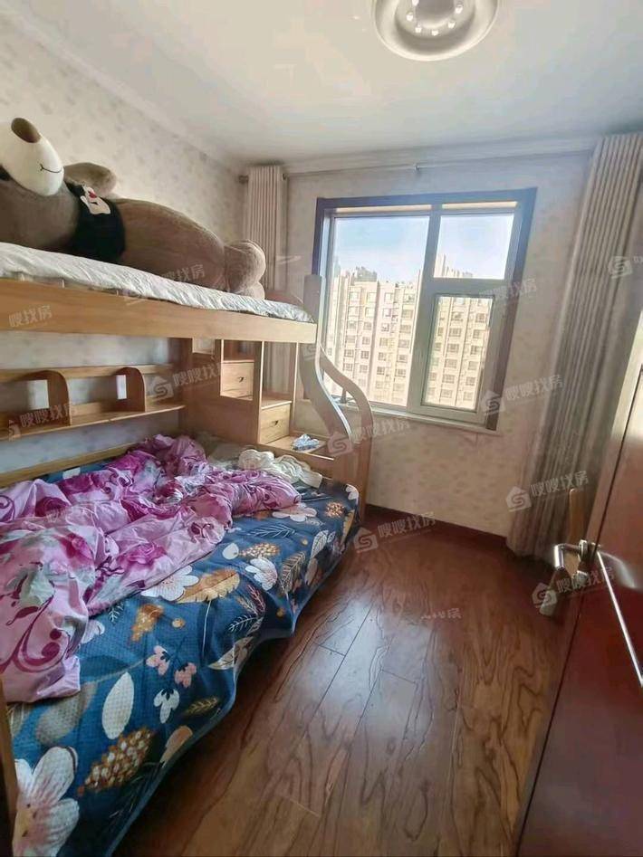 皇家壹里（A区）3室2厅1卫140㎡