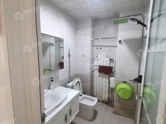 东方世纪城西区3室2厅2卫130㎡