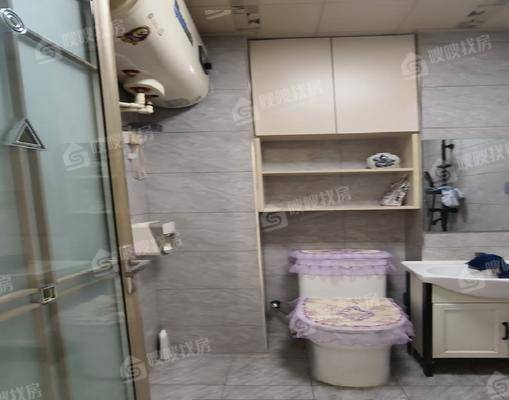 龙岸清华3室2厅1卫120㎡