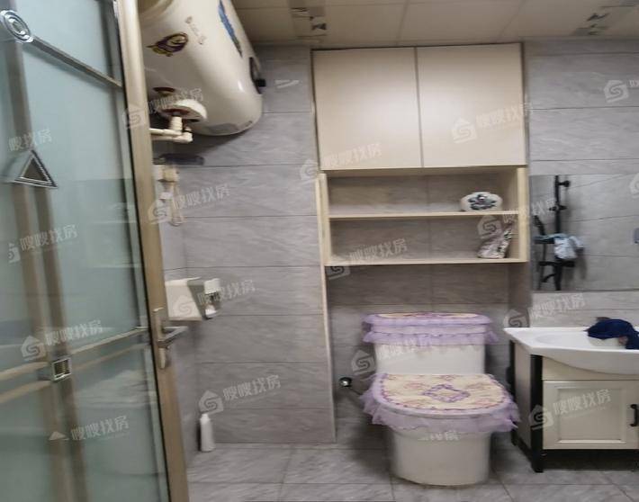 龙岸清华3室2厅1卫120㎡