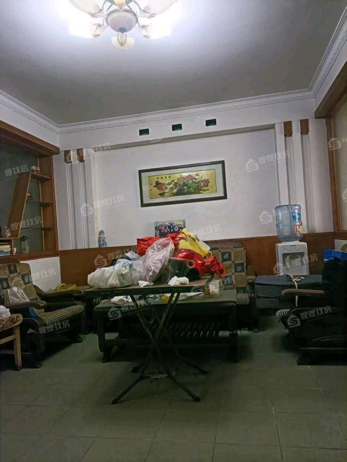 东塑家属区（东西院）3室2厅1卫85㎡