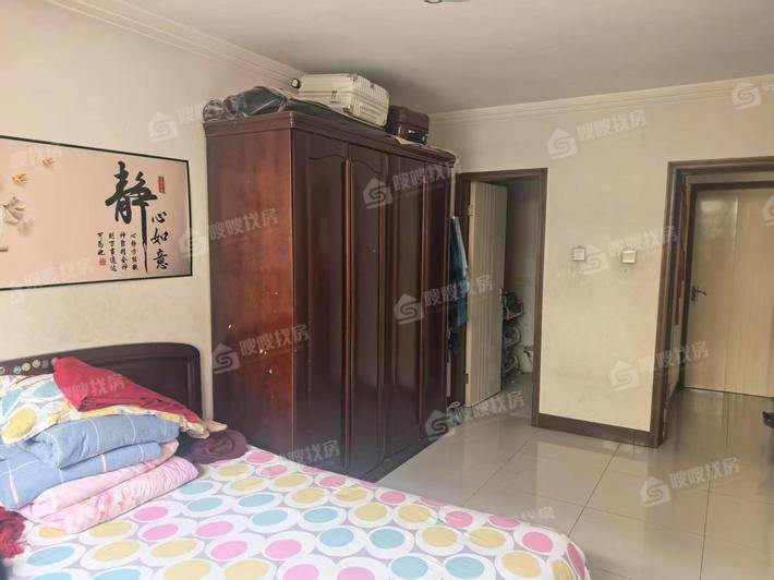 恒顺花园3室2厅2卫132㎡