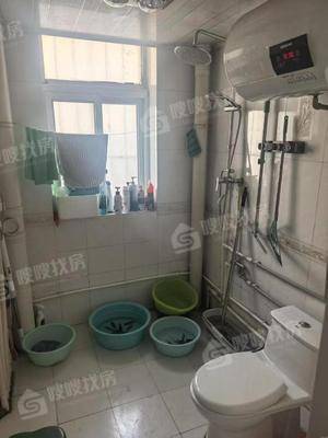 恒顺花园3室2厅2卫132㎡