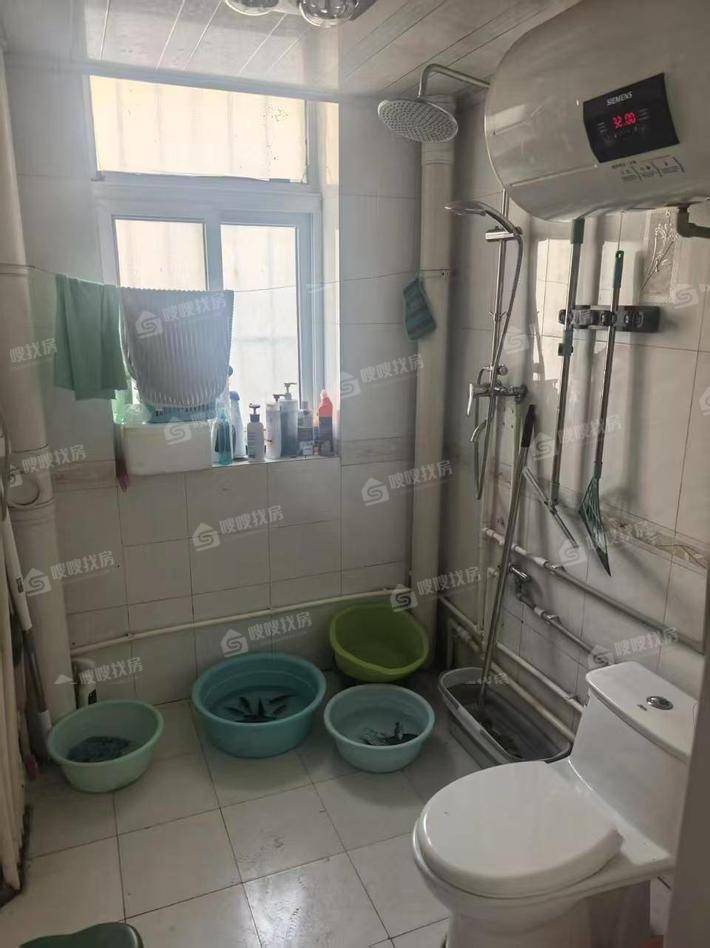 恒顺花园3室2厅2卫132㎡