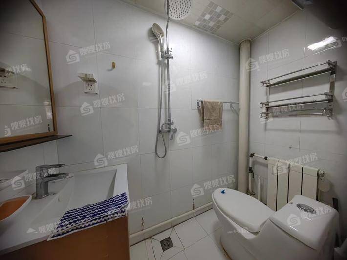 园林处小区3室2厅1卫88㎡