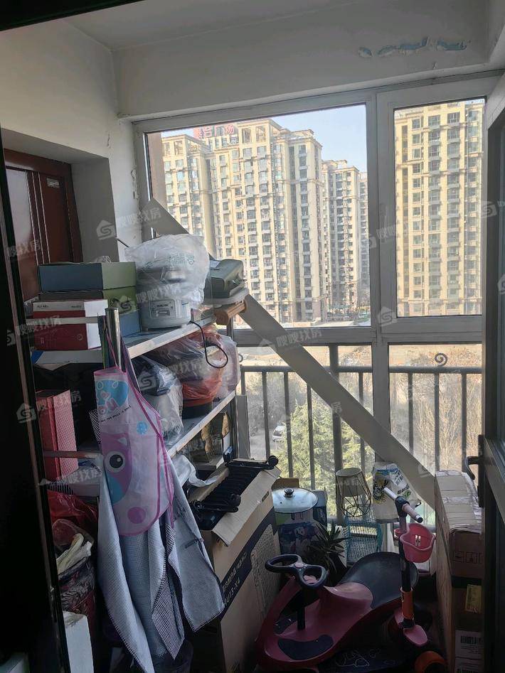 荣盛阿尔卡迪亚新儒苑4室2厅2卫165㎡