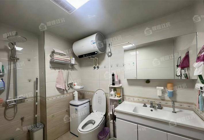 凤凰城（C区）2室2厅1卫95㎡