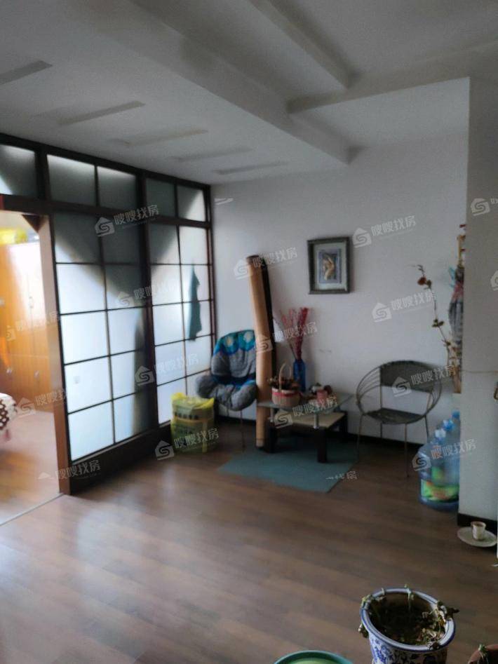 华西北区5室2厅2卫182㎡