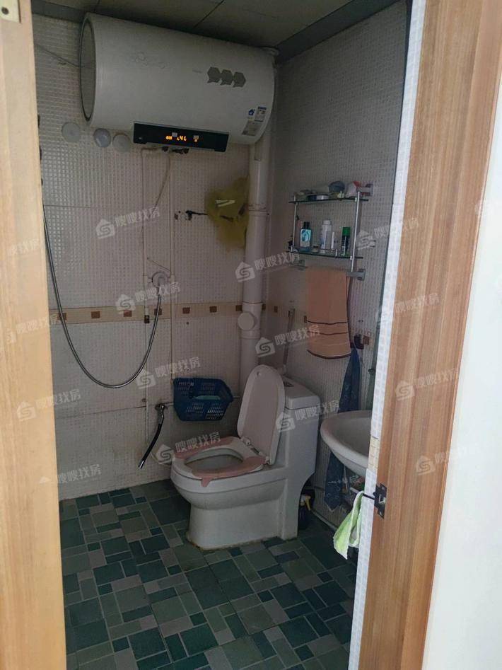 华西北区5室2厅2卫182㎡