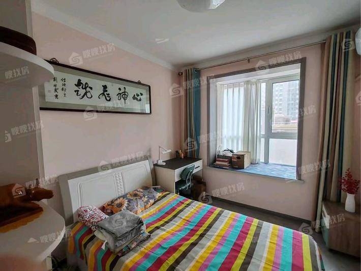 三里家园3室2厅2卫108㎡