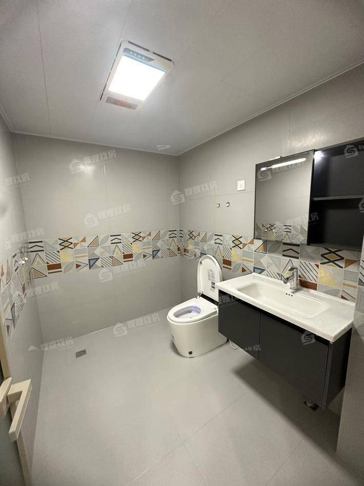 西环住宅小区3室2厅1卫100㎡