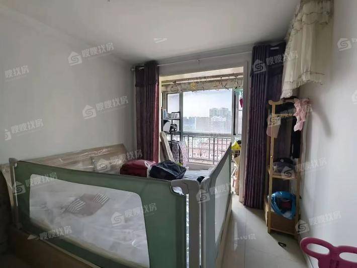 万泰丽景东区2室2厅1卫86㎡