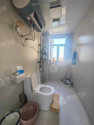三里家园3室2厅2卫116㎡