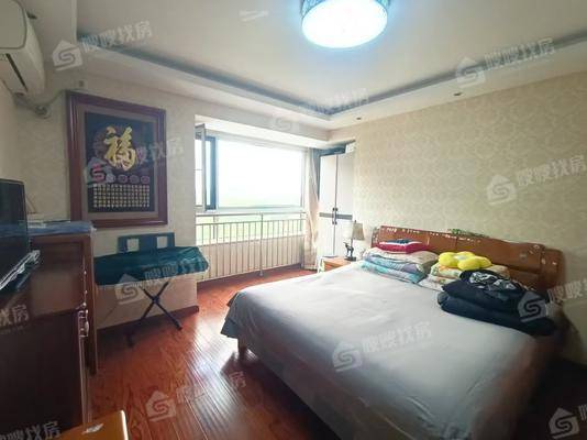皇家壹里（C区）3室2厅2卫127㎡
