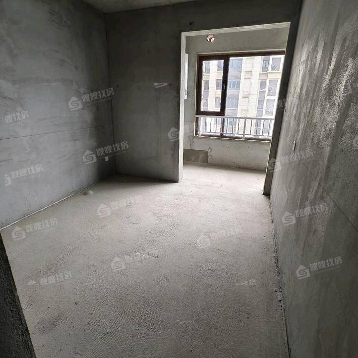 颐和荣盛华府（北区）3室2厅2卫139㎡
