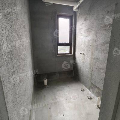 颐和荣盛华府（北区）3室2厅2卫139㎡
